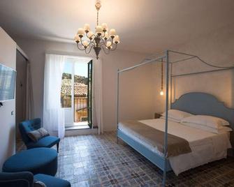 Palazzo Conti Camere & Suites - Scicli - Bedroom