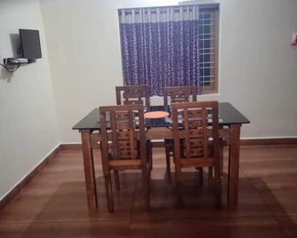 Mount View Attappady - Kottathara - Comedor