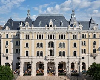 W Budapest - Budapest - Building