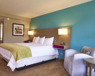 Sunset Beach Resort - Cape Charles - Bedroom