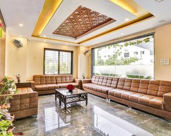 Sai Vidisha Palace - Shirdi - Lobby