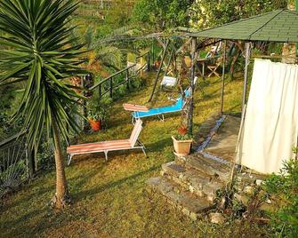 Tra collina e mare - Vernazza - Innenhof