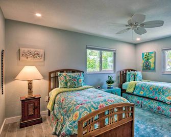Tasteful Home w/ Patio + Grill 2 Mi to Beach! - Naples - Bedroom