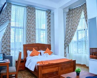 Sumni Hotel - Nkoanrua