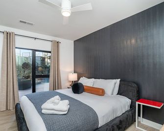 Hyve-Retro Modern-Full Gym-Walk to Broadway - Nashville - Bedroom