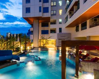 Jasmine Grande Residence - Bangkok - Pool