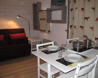 2 bedroom apartment renovated 27 M2, WIFI, center of Val Thorens, Ski Out - Les Belleville - Comedor