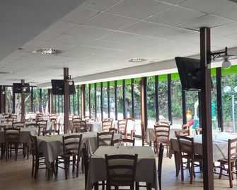 Maison luciano Vecchia fattoria - Ancona - Restoran