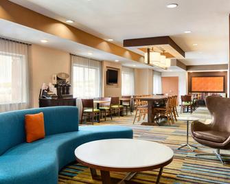Fairfield Inn & Suites by Marriott Toledo Maumee - Maumee - Lobby