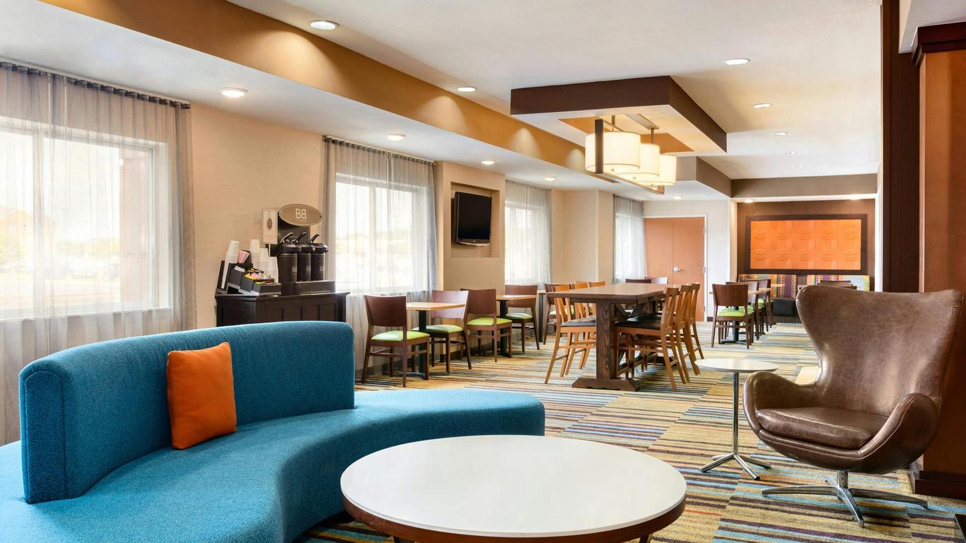 Fairfield Inn & Suites by Marriott Toledo Maumee