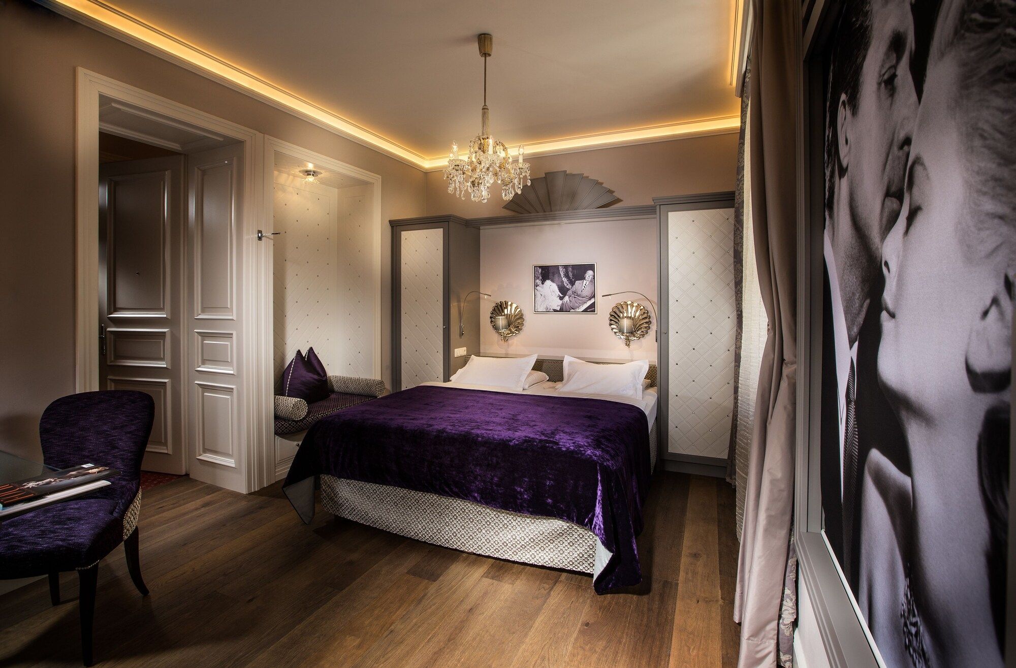 Bedroom view of Hotel Bristol Salzburg