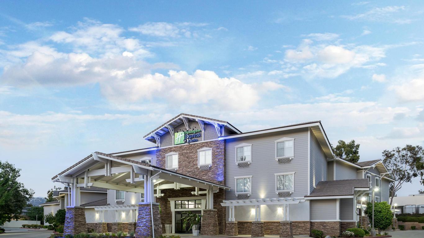 Holiday Inn Express & Suites San Dimas