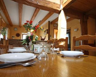 Gîte paisible à 650m d'alt., nature, cheminée, 3 ch. près de Remiremont & Plombières, terrasse, grand terrain - FR-1-589-50 - Girmont-Val-d'Ajol - Comedor