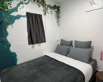 Comforting Stay with Spacious & Serene Bath - Renmark - Schlafzimmer