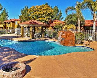Phoenix Abode: Pool Access, Near Bellair Golf Club - Phoenix - Basen