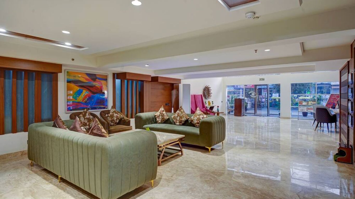 Hotel The Pearl, City Center - Traveler's Choice Award Winner for 2025