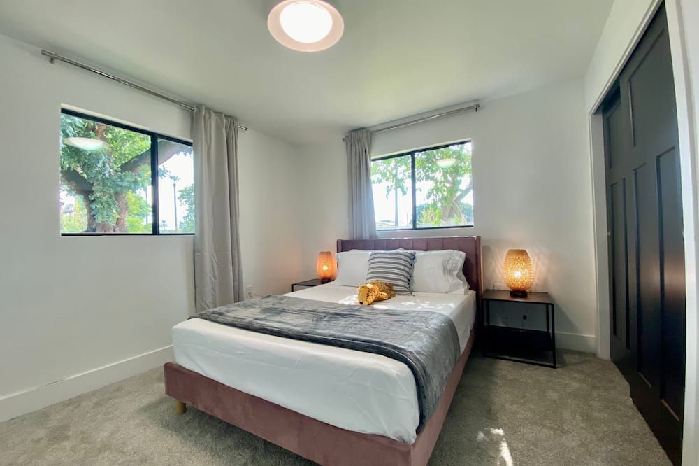 Newly remodeled beauty in Phoenix - פיניקס - חדר שינה
