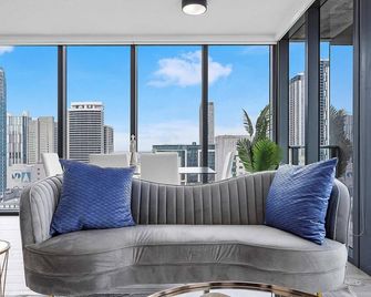 Prime Downtown Miami with King Beds| Rooftop Pool - Miami - Wohnzimmer