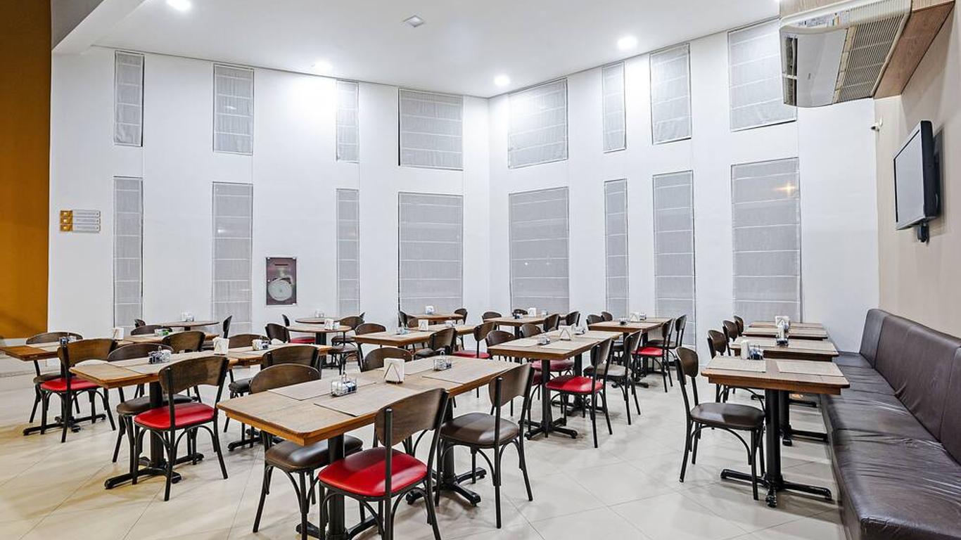 巴內阿里約坎博里烏斯拉維耶羅斯利姆酒店 - 康泊琉海水浴場