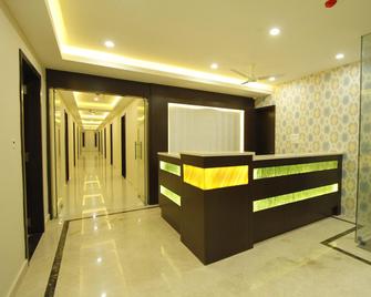 Samy Hotel - Nāmakkal - Front desk
