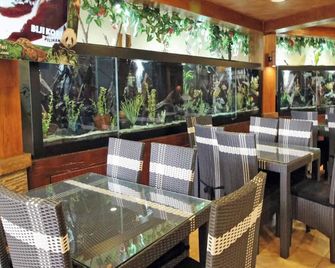 Safari Resort - Puncak - Restaurant