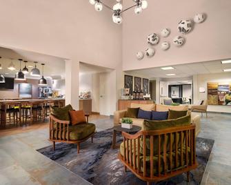 Fairfield Inn & Suites by Marriott Napa American Canyon - American Canyon - Hall d’entrée