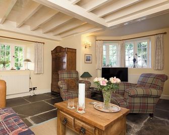 Big Barns Cottage - Golspie - Living room