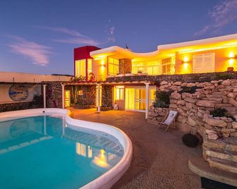 Studio - Agua - Surf & Yoga Villa - La Pared - Pool