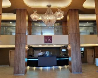 Rin Airport - אוטופן - דלפק קבלה