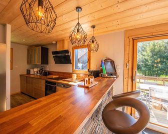 Chalet familial confortable avec spa, proche Gérardmer et station de ski, idéal été et hiver. - FR-1-589-469 - Ban-sur-Meurthe-Clefcy - ห้องครัว