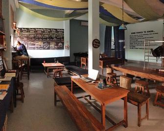 Song of Travel Hostel - Nyaungshwe - Restaurant