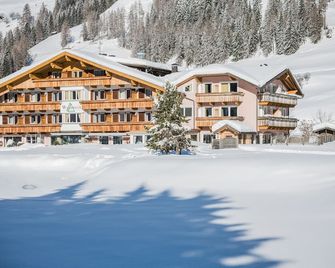 هوتل والدهايم سيكستين سيستو - Sesto - مبنى