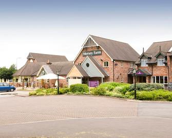 Premier Inn Manchester (Sale) - Sale - Building