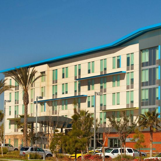 Aloft Ontario-Rancho Cucamonga image 1