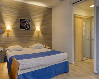 Hotel Le Gambetta - Bergerac - Camera da letto