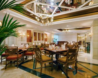 Novel Hotel City Center - Abu Dhabi - Restaurant