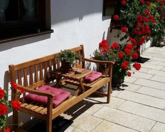 Pension Staufenhof - Inzell - Innenhof