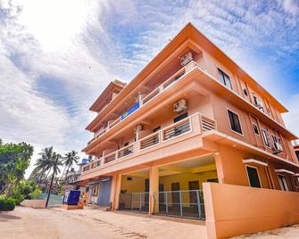 Fabhotel Baga Tulip - 500M From Baga Beach - Baga - Gebäude