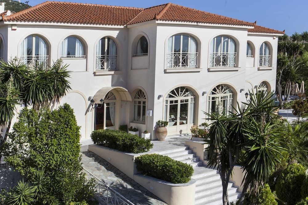 Princess Hotel - Lassi - Bâtiment