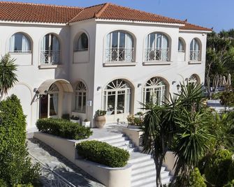 Princess Hotel - Lassi - Bâtiment