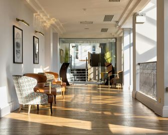 دبل تري باي هيلتون ستوك أون ترينت - Stoke-on-Trent - ردهة