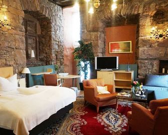 Hotel Goldener Anker - Hehlen