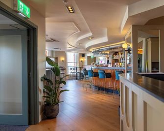 The Nines, Bangor Marina - Bangor - Bar