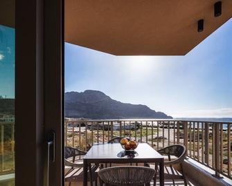 Ririka Beach Living, New Feel-At-Home Luxury Apartments - Plakias - Balcone