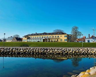 Hotel Svea, Sure Hotel Collection by Best Western - Simrishamn - Byggnad