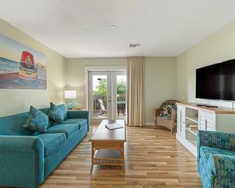 Coconut Mallory Resort and Marina - Key West - Living room