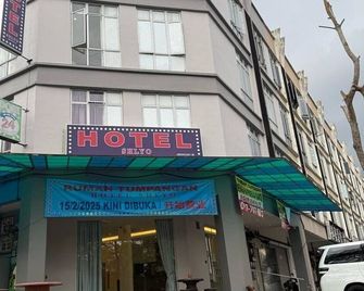Hotel Shlyo - Gelang Patah - Gebouw