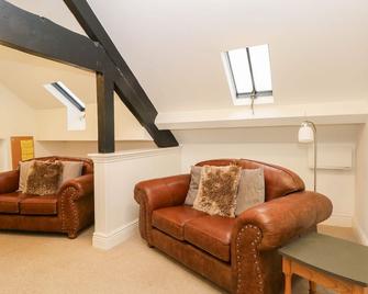 13 Eagle Parade - Buxton - Huiskamer