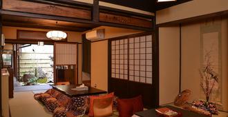 Guest House Bokuyado - Kyōto - Wohnzimmer