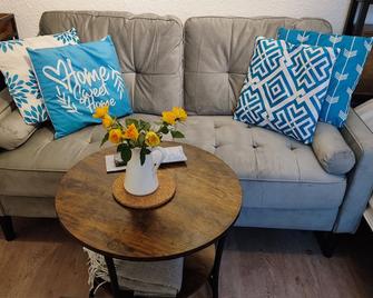 ansimali - Grünhain-Beierfeld - Wohnzimmer